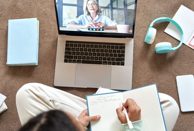 Guide to Earning Extra Income Through Online Tutoring